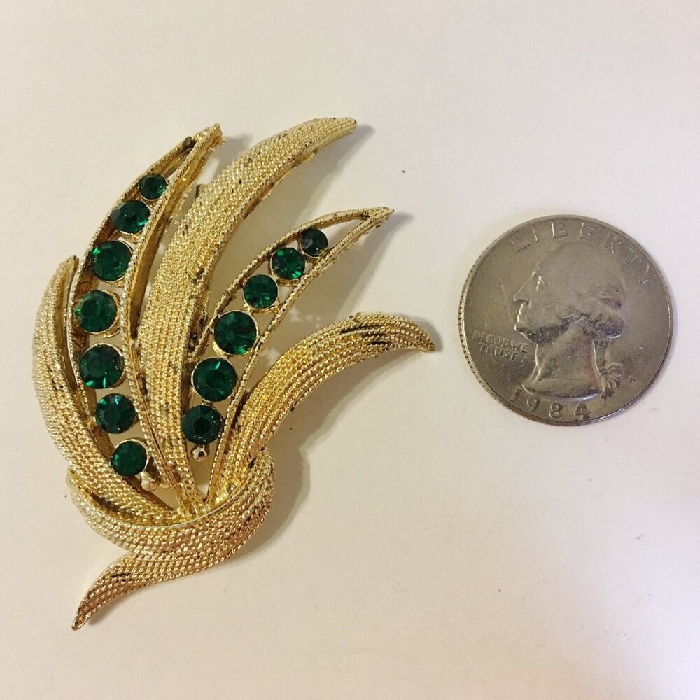 Bouquet Lapel Pin Brooch Green Crystal Rhinestones Textured Gold Tone Metal Cute - Picture 6 of 7